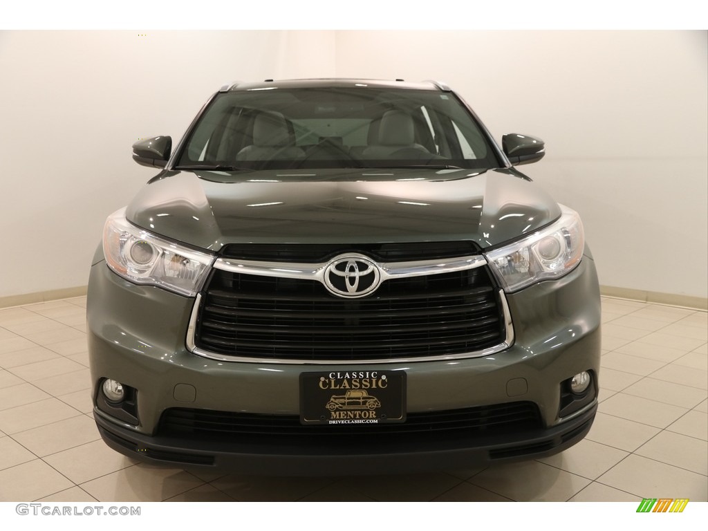 2016 Highlander XLE - Alumina Jade Metallic / Ash photo #2