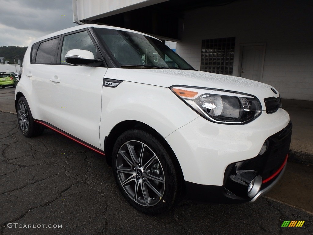 Clear White 2018 Kia Soul ! Exterior Photo #122399772