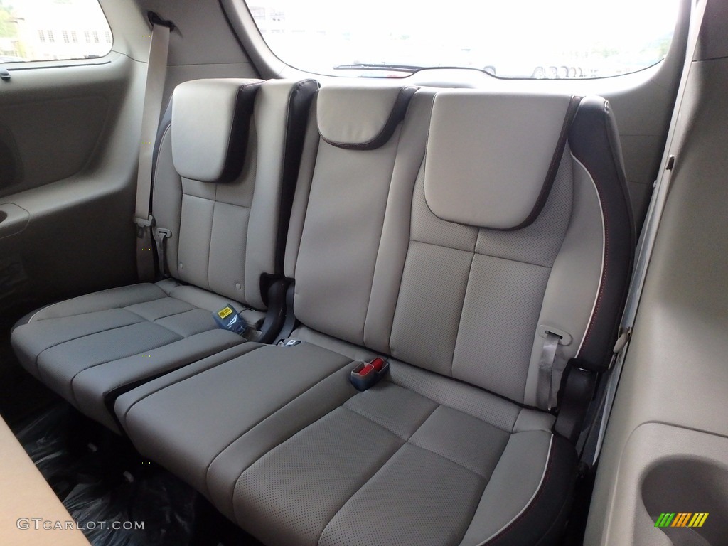 2017 Sedona LX - Clear White / Dark Graphite photo #12