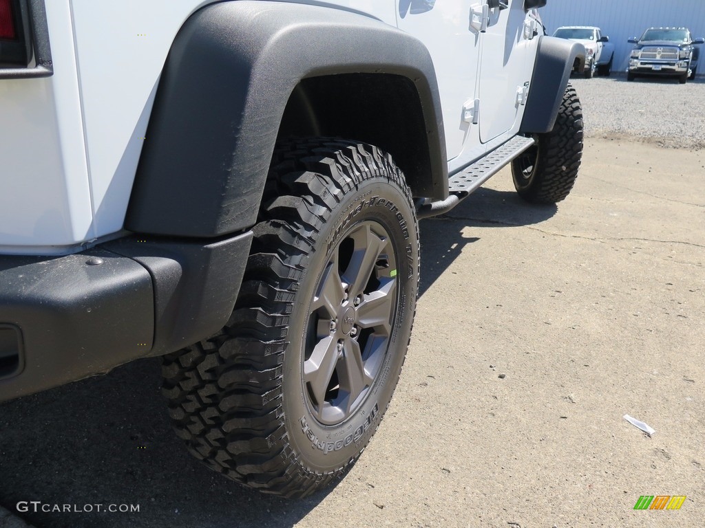 2017 Wrangler Unlimited Rubicon 4x4 - Bright White / Black photo #17