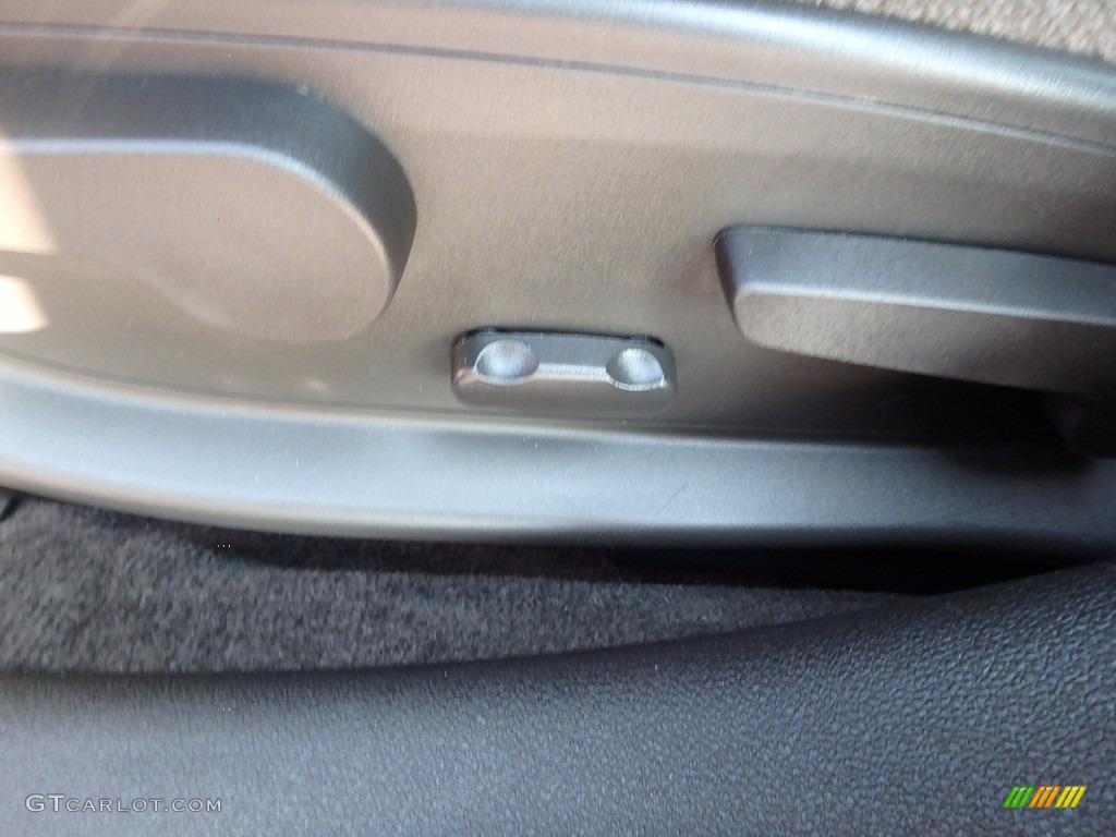 2013 Impala LT - Crystal Red Tintcoat / Ebony photo #24