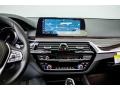 2018 BMW 5 Series 530i Sedan Controls