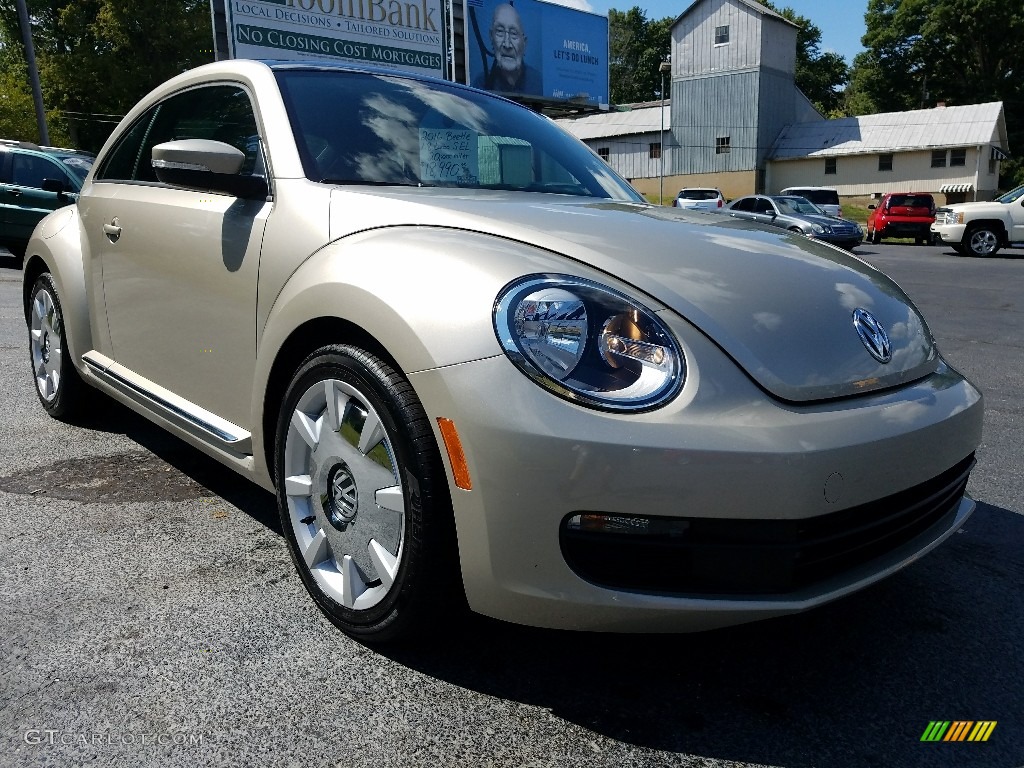 2016 Volkswagen Beetle 1.8T SEL Exterior Photos