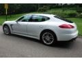White - Panamera 4 Photo No. 4
