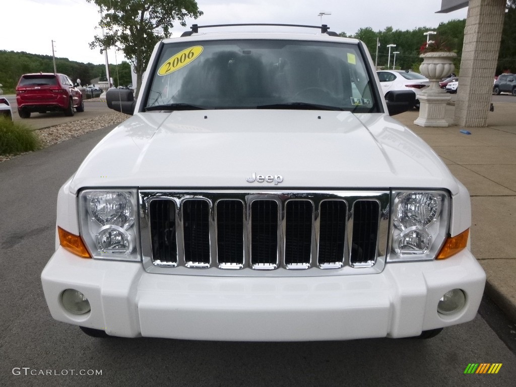 2006 Commander Limited 4x4 - Stone White / Dark Slate Gray/Light Graystone photo #4