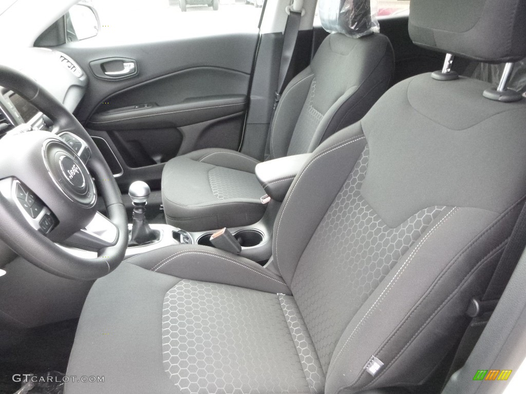 2018 Jeep Compass Sport 4x4 Front Seat Photo #122411385