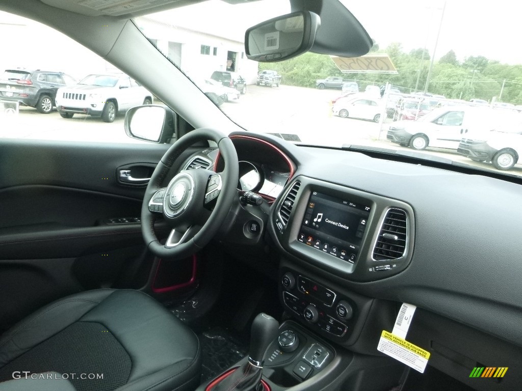 2018 Jeep Compass Trailhawk 4x4 Dashboard Photos