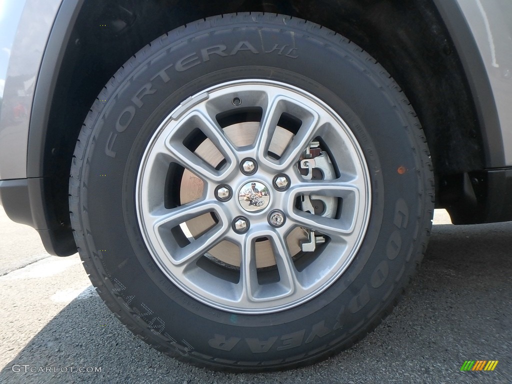 2018 Jeep Grand Cherokee Laredo 4x4 Wheel Photos