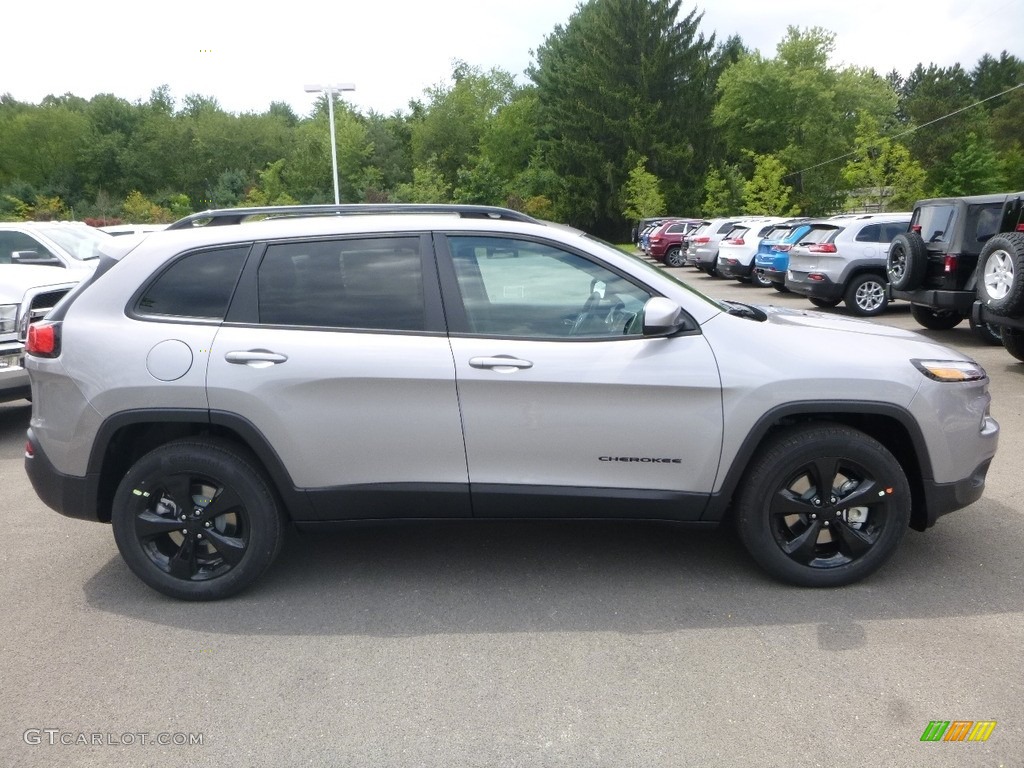 2018 Cherokee Altitude 4x4 - Billet Silver Metallic / Black photo #6