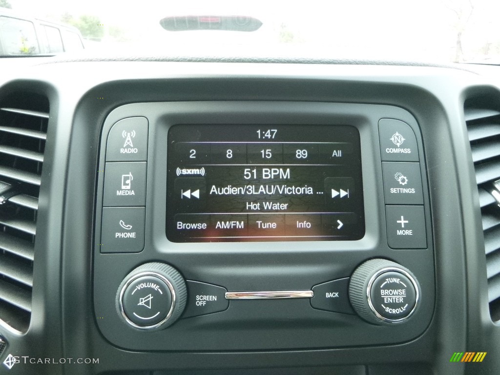 2018 Jeep Cherokee Altitude 4x4 Controls Photo #122416053
