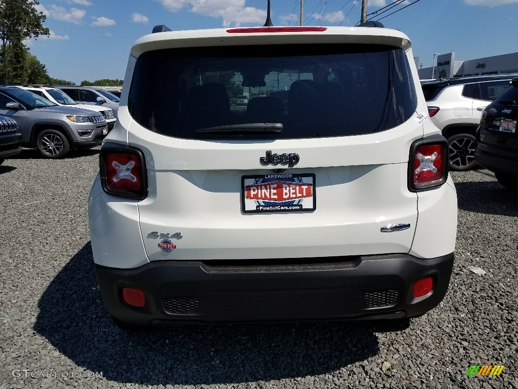 2017 Renegade Latitude 4x4 - Alpine White / Black/Sandstorm photo #5