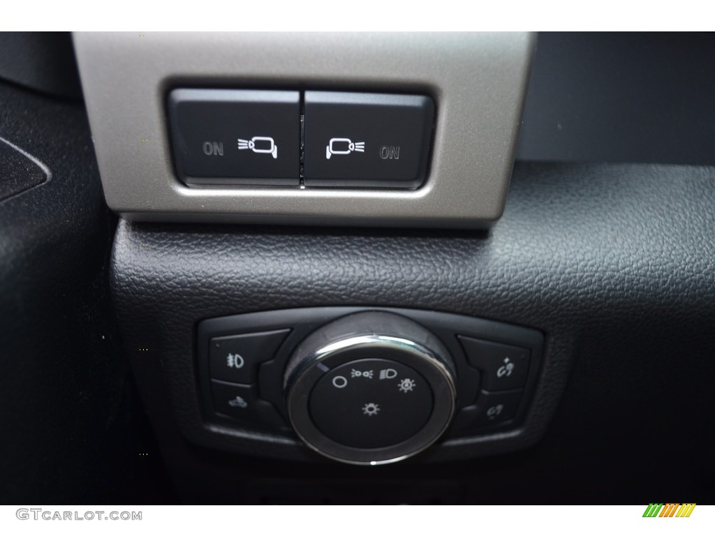 2018 F150 Lariat SuperCrew 4x4 - White Platinum / Black photo #25