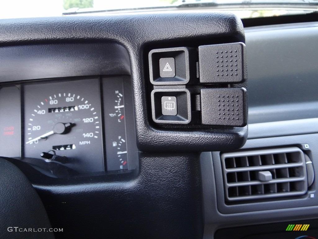 1993 Ford Mustang SVT Cobra Fastback Controls Photo #122418969