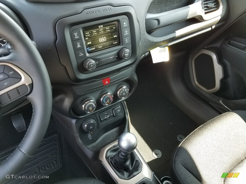 2017 Renegade Latitude 4x4 - Omaha Orange / Black photo #10