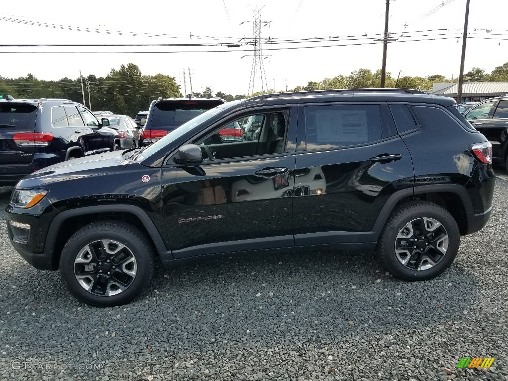 Diamond Black Crystal Pearl 2018 Jeep Compass Trailhawk 4x4 Exterior Photo #122420454