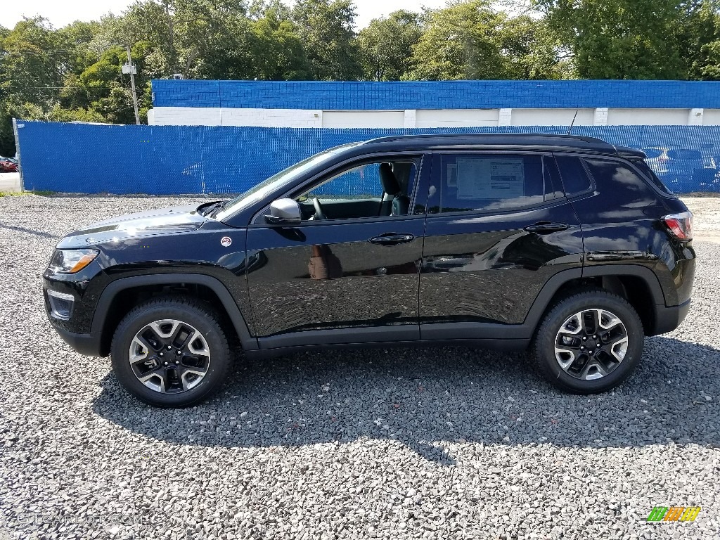 Diamond Black Crystal Pearl 2018 Jeep Compass Trailhawk 4x4 Exterior Photo #122422020