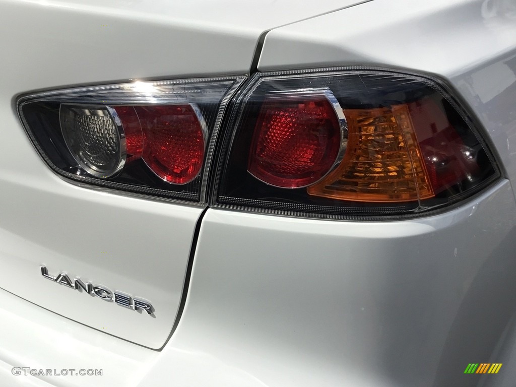 2014 Lancer ES - Wicked White / Black photo #22