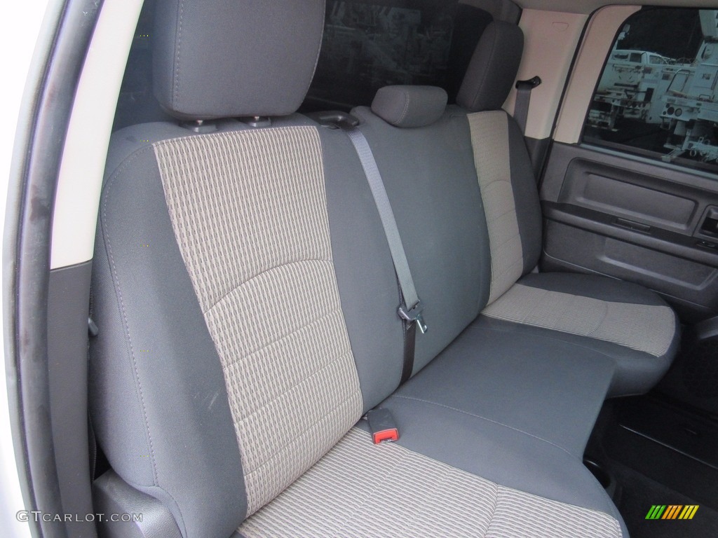 2011 Ram 1500 ST Crew Cab - Bright Silver Metallic / Dark Slate Gray/Medium Graystone photo #19