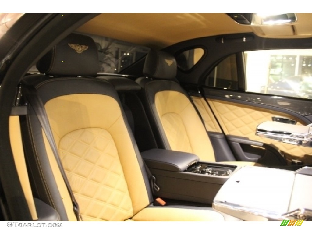 2016 Bentley Mulsanne Standard Mulsanne Model Rear Seat Photo #122432384