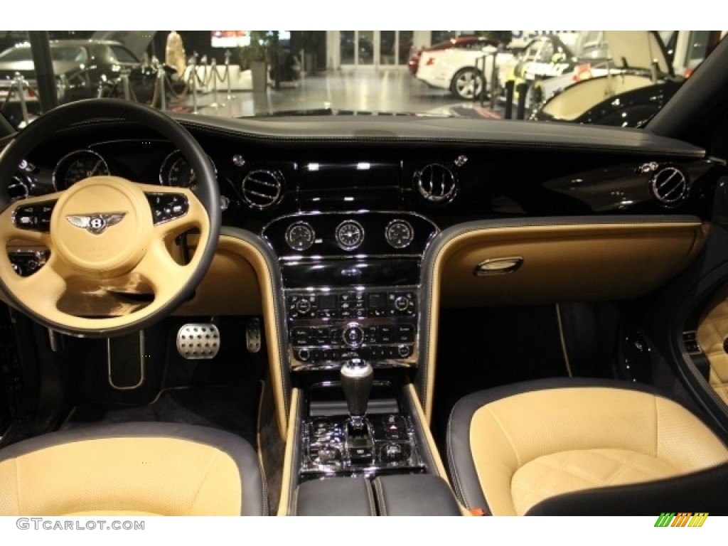 2016 Bentley Mulsanne Standard Mulsanne Model Autumn Dashboard Photo #122432432