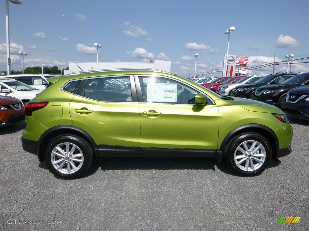 Nitro Lime 2017 Nissan Rogue Sport SV AWD Exterior Photo #122434565