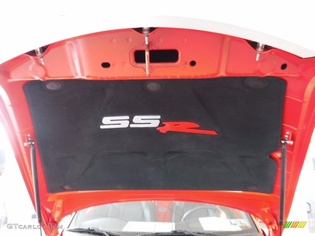 2004 SSR  - Redline Red / Ebony photo #27