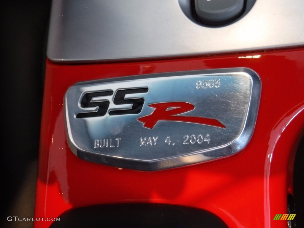 2004 SSR  - Redline Red / Ebony photo #36