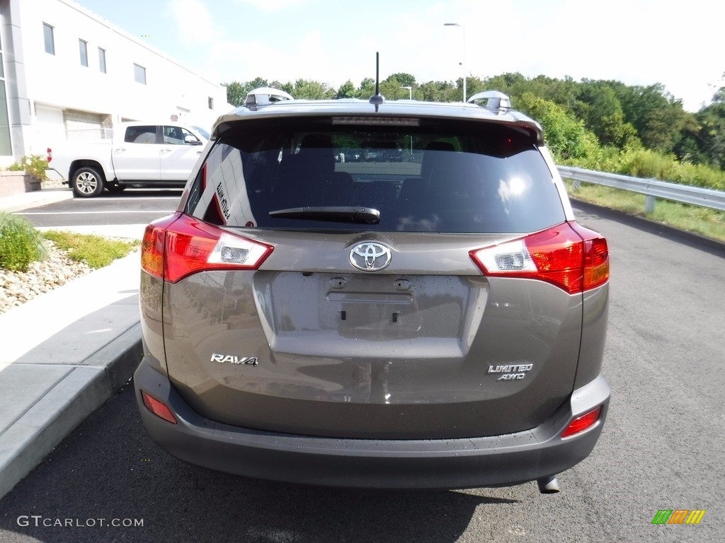 2015 RAV4 Limited AWD - Pyrite Mica / Black photo #9