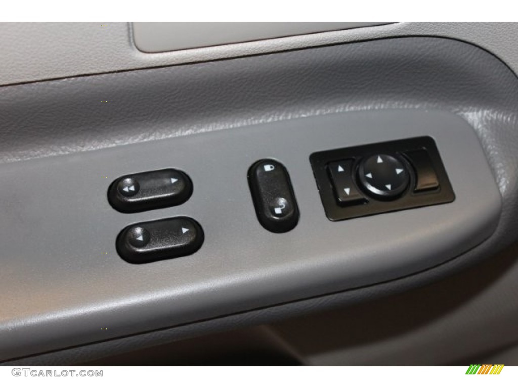 2004 Freestar SES - Medium Steel Blue Metallic / Flint Grey photo #10