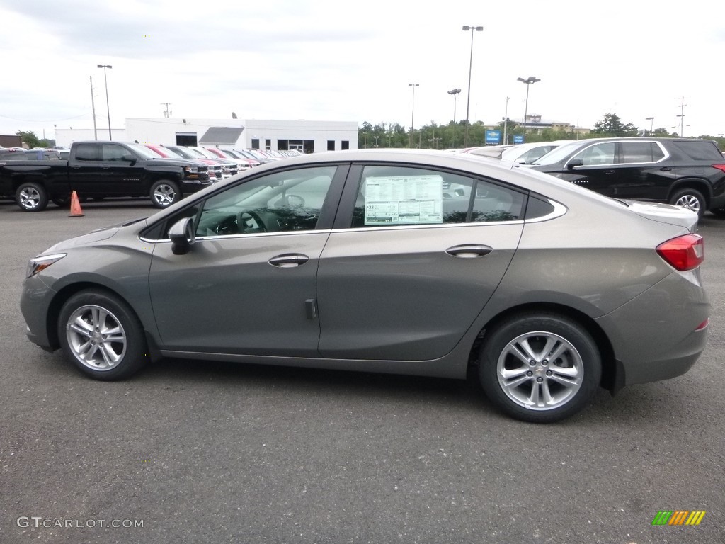 Pepperdust Metallic 2018 Chevrolet Cruze LT Exterior Photo #122436821
