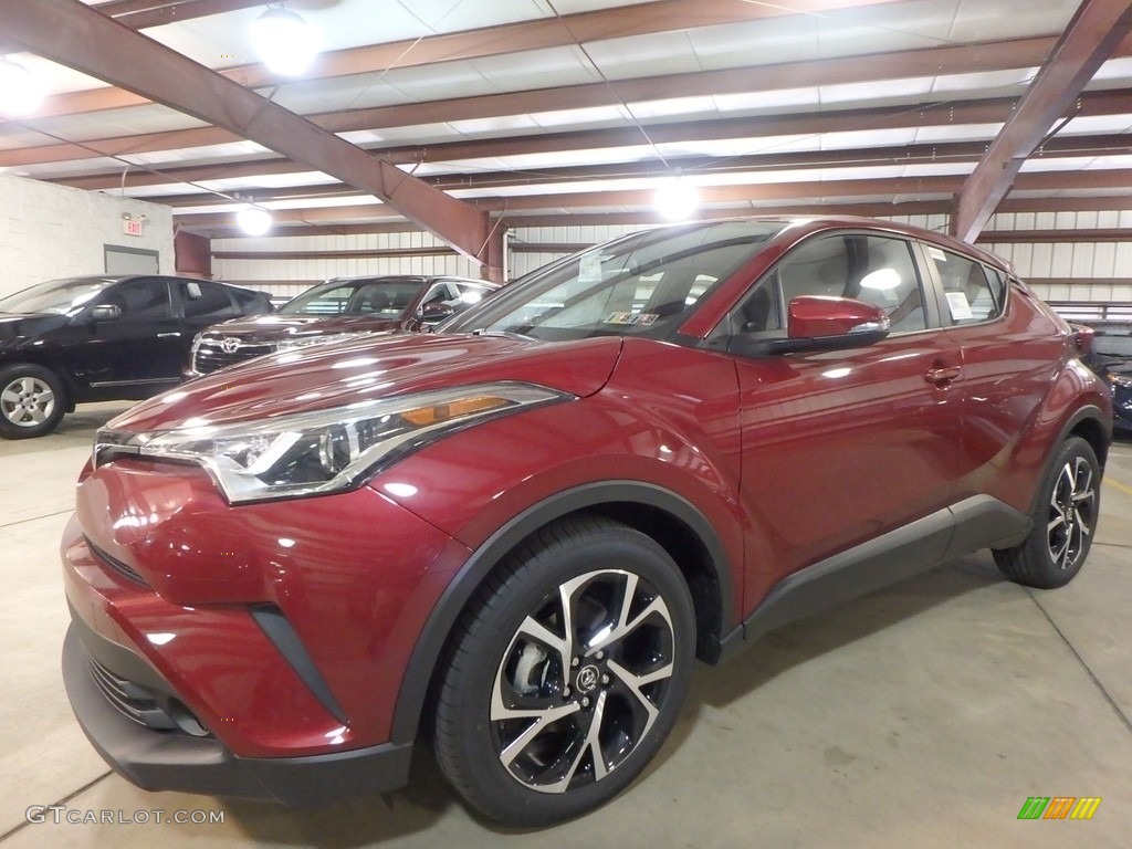 2018 C-HR XLE - Ruby Flare Pearl / Black photo #4