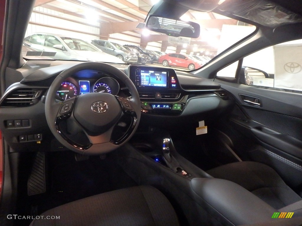 2018 C-HR XLE - Ruby Flare Pearl / Black photo #8