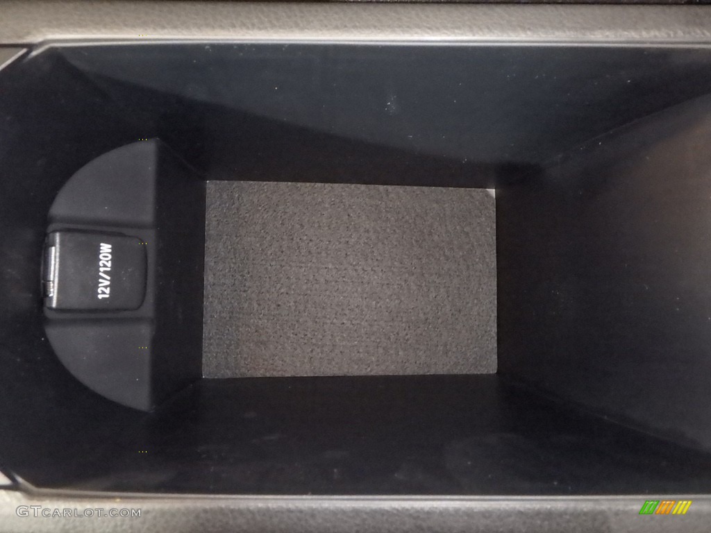 2018 C-HR XLE - Ruby Flare Pearl / Black photo #14