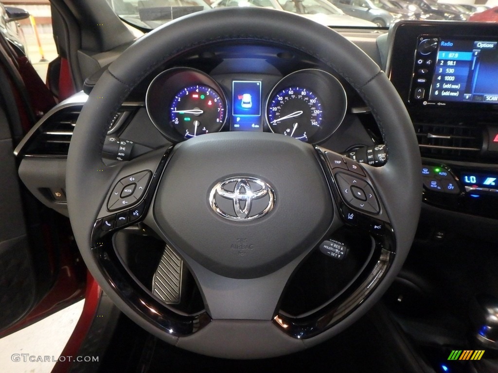 2018 C-HR XLE - Ruby Flare Pearl / Black photo #15