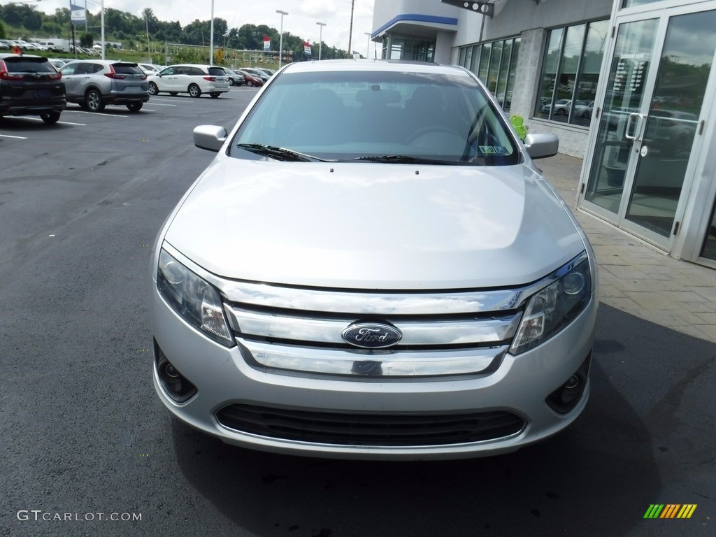 2010 Fusion SE - Brilliant Silver Metallic / Charcoal Black photo #4