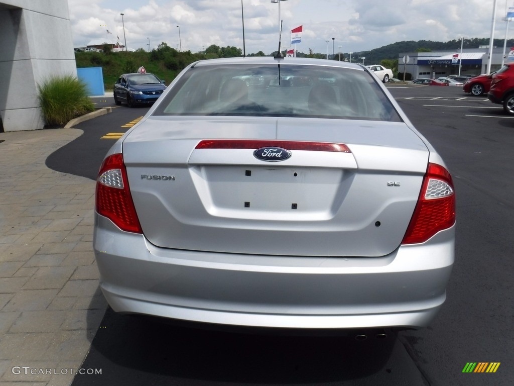 2010 Fusion SE - Brilliant Silver Metallic / Charcoal Black photo #9