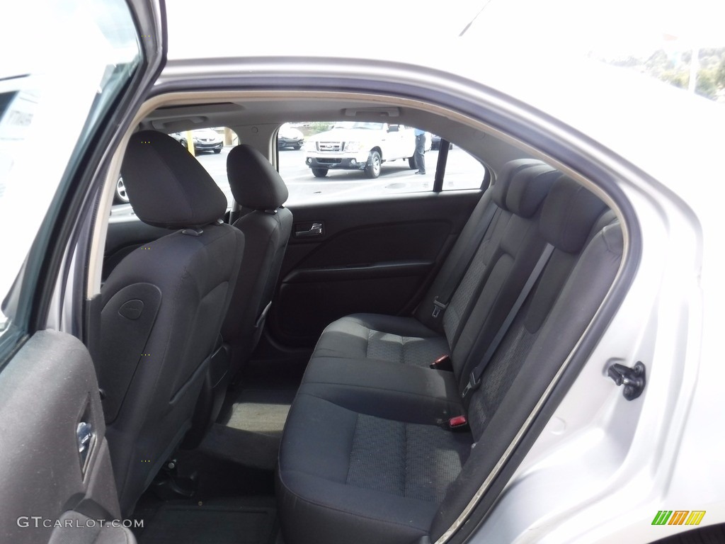 2010 Fusion SE - Brilliant Silver Metallic / Charcoal Black photo #20