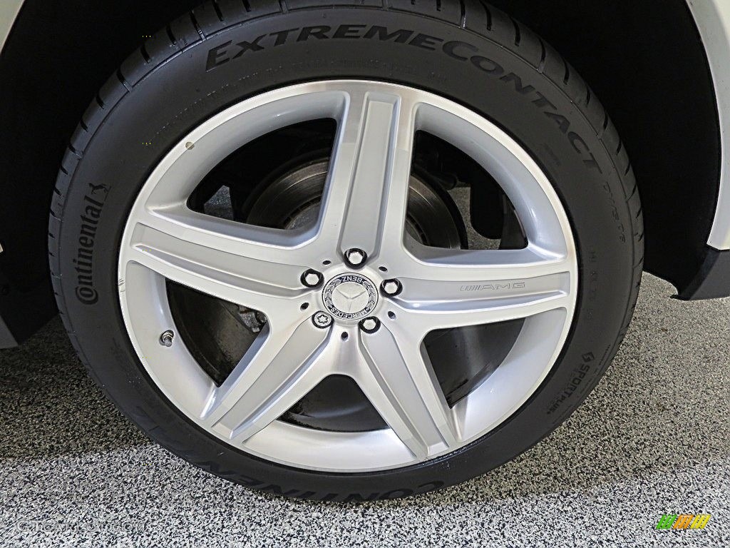 2012 GL 550 4Matic - Arctic White / Black photo #10