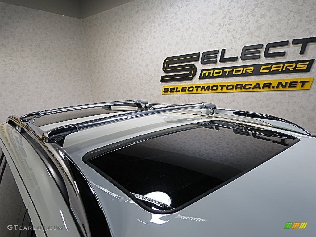 2012 GL 550 4Matic - Arctic White / Black photo #11