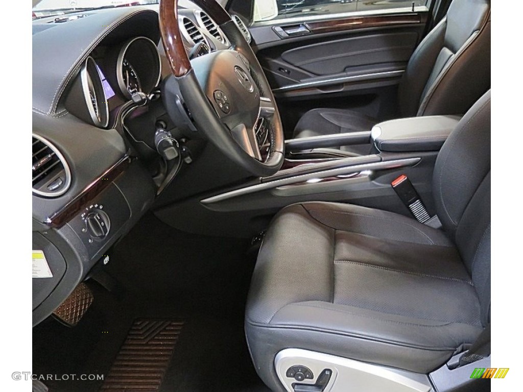 2012 GL 550 4Matic - Arctic White / Black photo #17