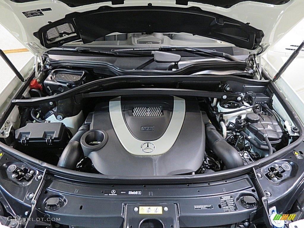 2012 GL 550 4Matic - Arctic White / Black photo #34