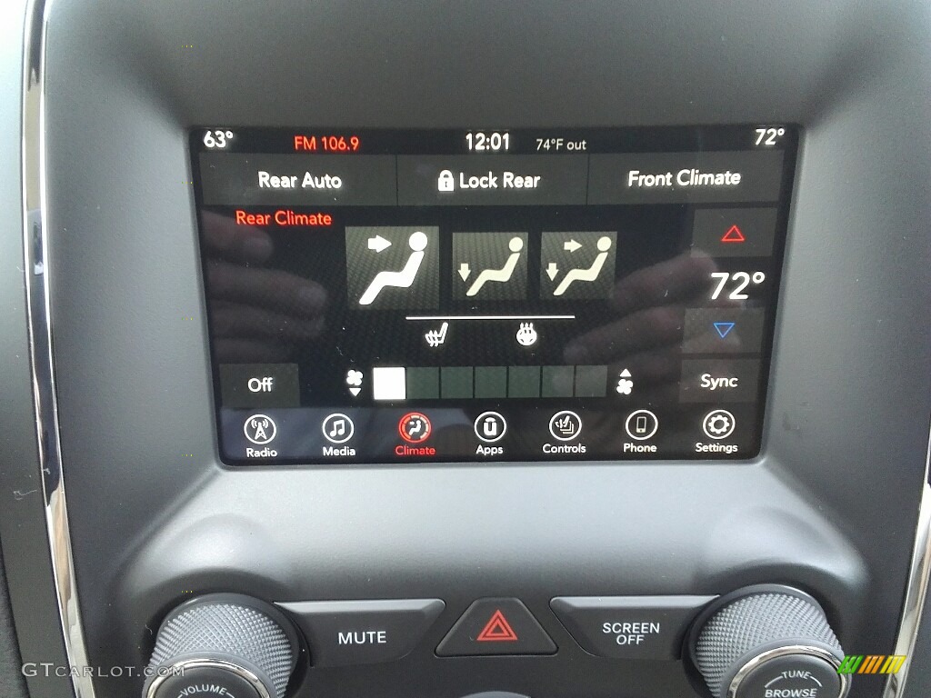 2018 Dodge Durango SXT AWD Controls Photo #122449028