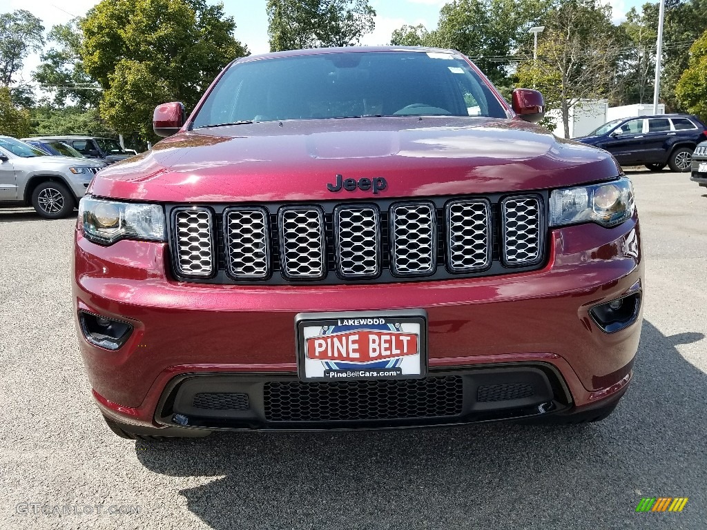 2018 Grand Cherokee Altitude 4x4 - Velvet Red Pearl / Black photo #2