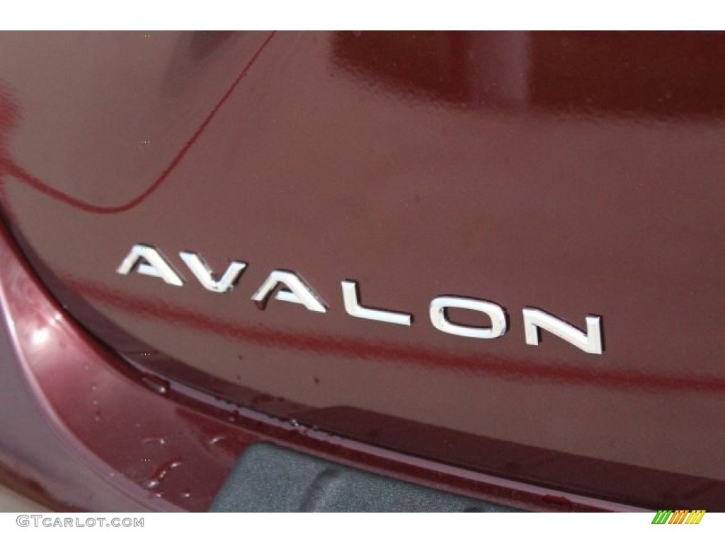 2018 Avalon XLE - Ooh La La Rouge Mica / Almond photo #8