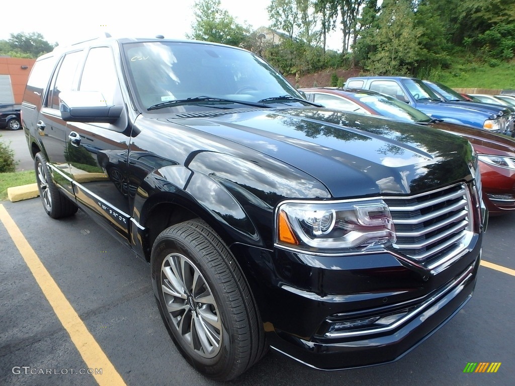 Black Velvet 2017 Lincoln Navigator Select 4x4 Exterior Photo #122453195
