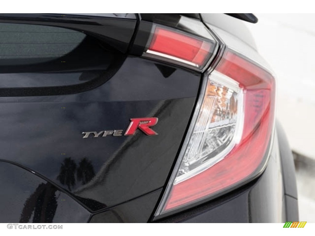 2017 Honda Civic Type R Marks and Logos Photos