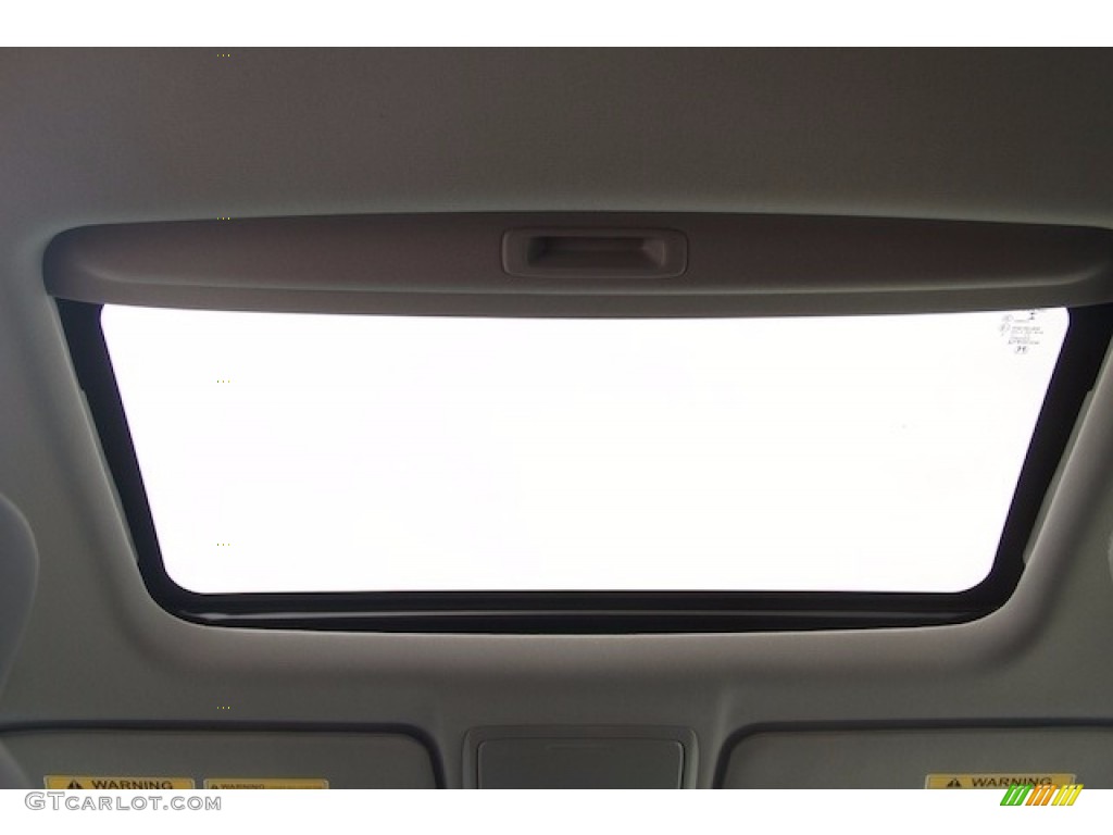 2017 Honda CR-V Touring Sunroof Photo #122461388