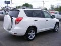 Super White - RAV4 I4 Photo No. 3
