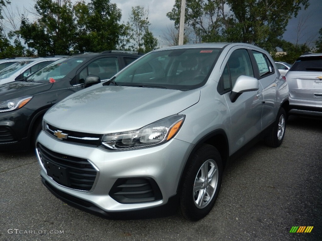 Silver Ice Metallic Chevrolet Trax