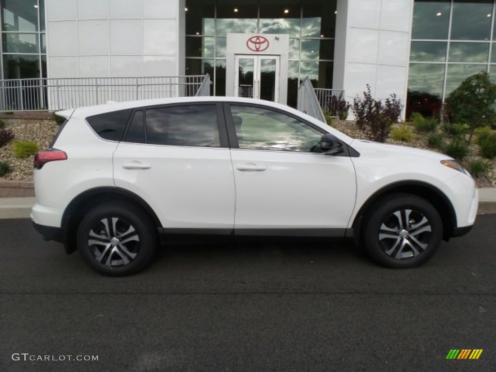 2017 RAV4 LE - Super White / Black photo #2